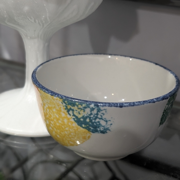 Vibrant Ceramic Bowl with Blue Rim - Picture 5 of 7